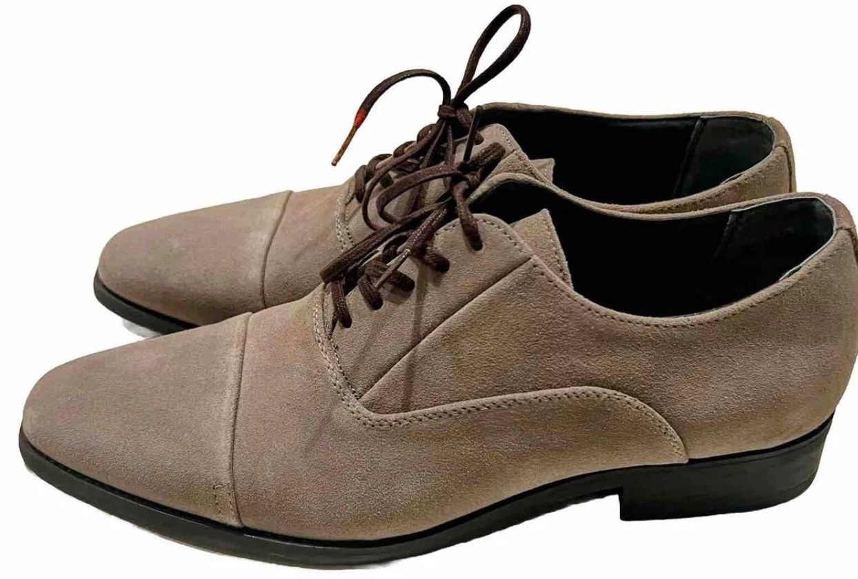 Calvin Klein NEW CALVIN KLINE SUEDE SHOES SIZE 11 SOFT GREY BEIGE LACE UP Size US 11 / EU 44 - 2 Thumbnail