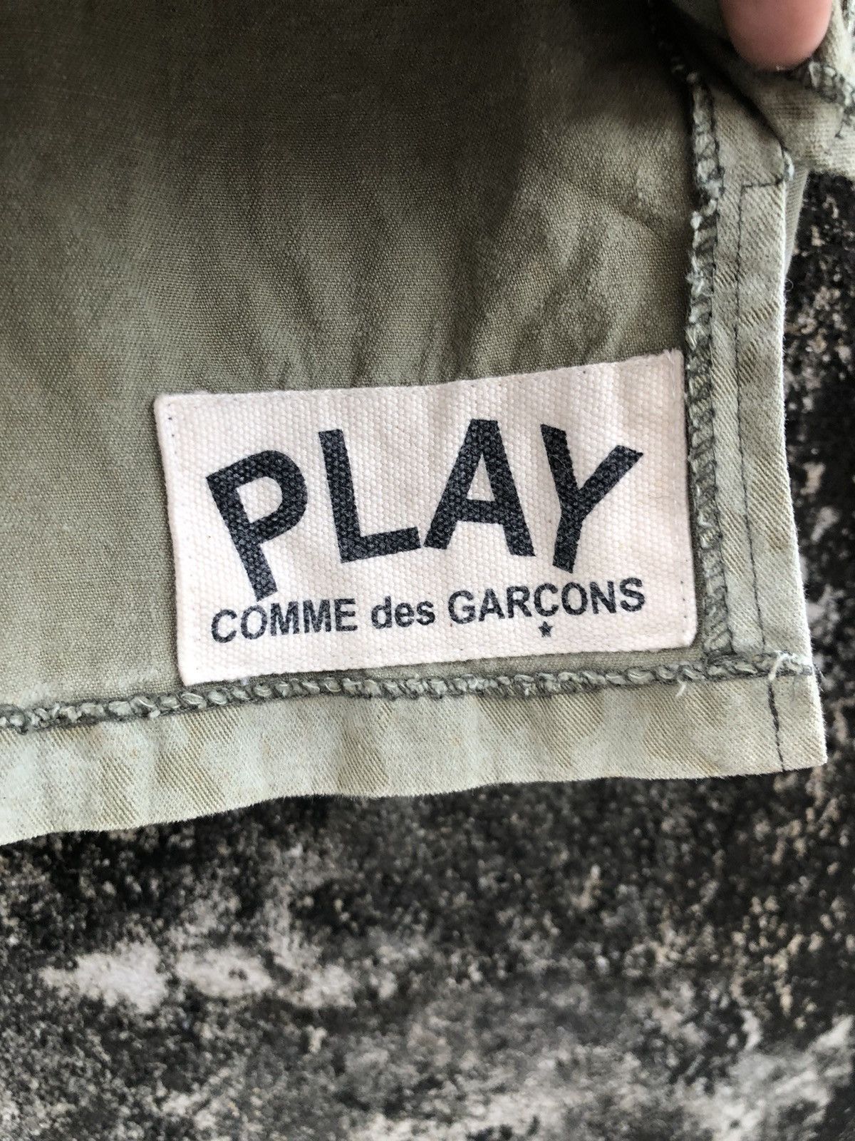 Comme des Garcons PLAY AD2009 CDG Comme Des Garcons Play Camo Shirts Size US M / EU 48-50 / 2 - 4 Thumbnail