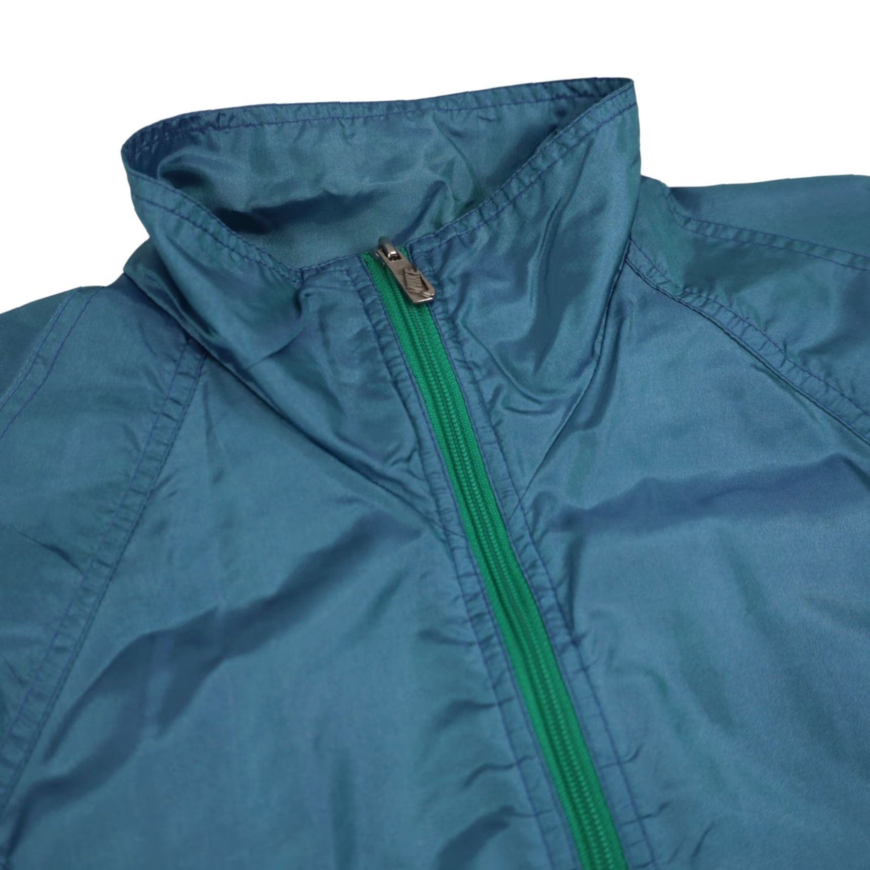 Nike VINTAGE Nike Iridescent Windbreaker Jacket Mens Medium Blue 90s Jacket WINDBREAKER Mens Size US M / EU 48-50 / 2 - 5 Thumbnail