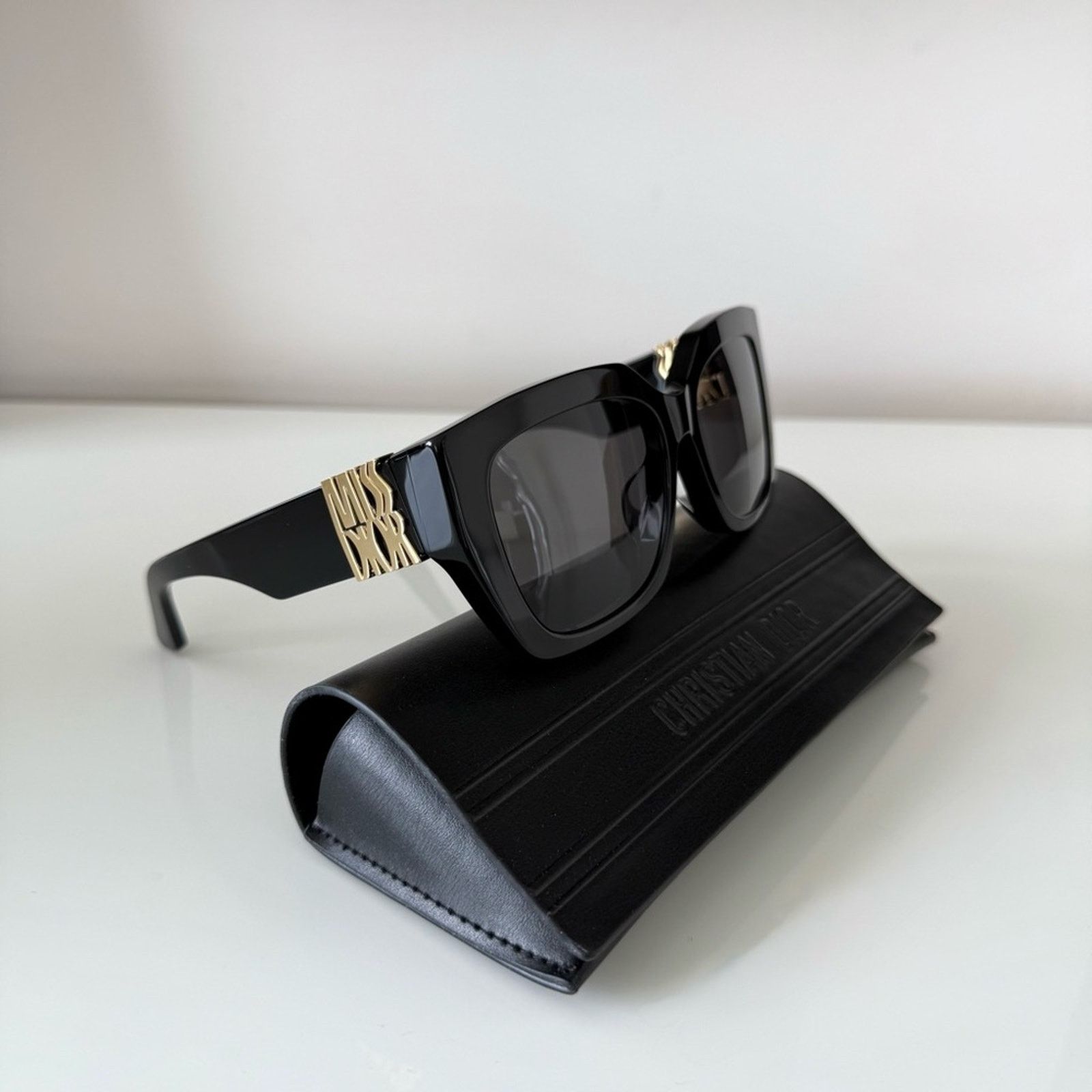 Dior NWT Christian Dior MissDior S2F 10A0 women sunglasses 680$ Size ONE SIZE - 9 Thumbnail