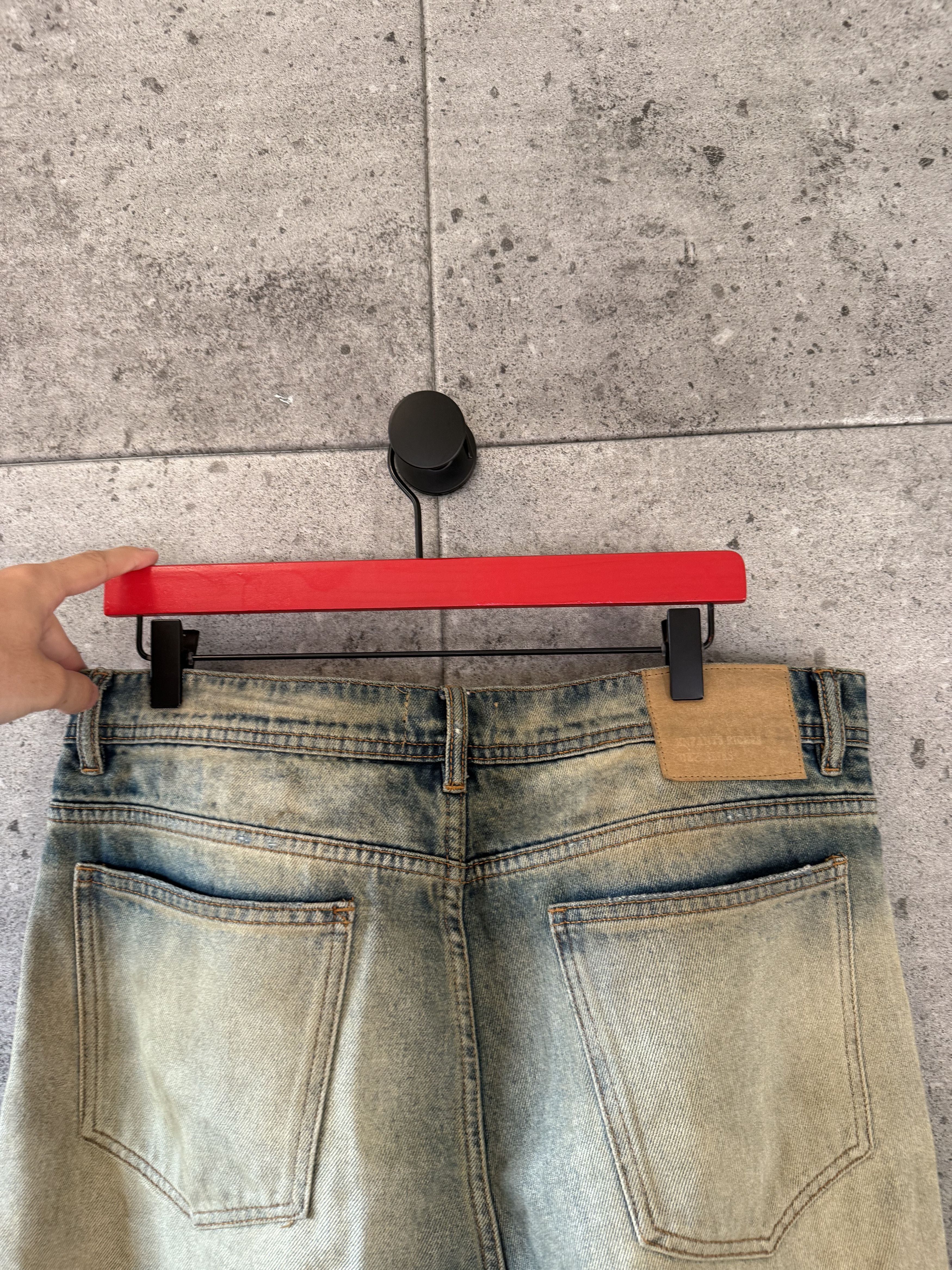 Enfants Riches Deprimes Enfants riches deprimes corpse pose baggy thrashed denim Size US 36 / EU 52 - 4 Thumbnail