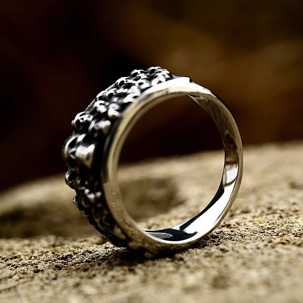 Jewelry Vintage Black Skull Ring Size ONE SIZE - 2 Thumbnail