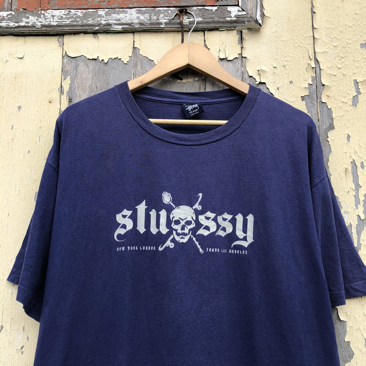 Stussy Vintage 90s Sunfaded Stussy New york London Tshirt Size US XL / EU 56 / 4 - 2 Thumbnail
