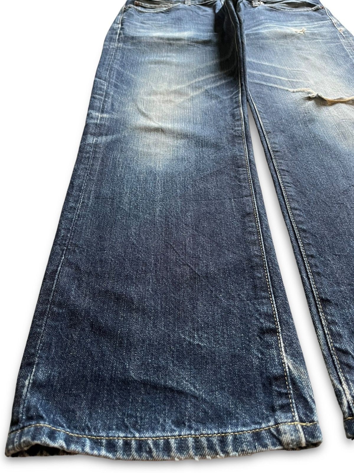 Japanese Brand × Uniqlo Vintage S002 Uniqlo Blue Wash Distressed Baggy Jeans Size US 36 / EU 52 - 6 Thumbnail