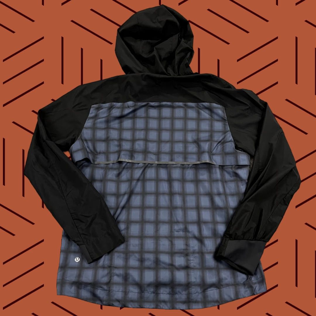 Lululemon LULULEMON Jacket Men Large Black Blue Plaid Pack It Reflective Hood Zip Running Size US L / EU 52-54 / 3 - 1 Thumbnail