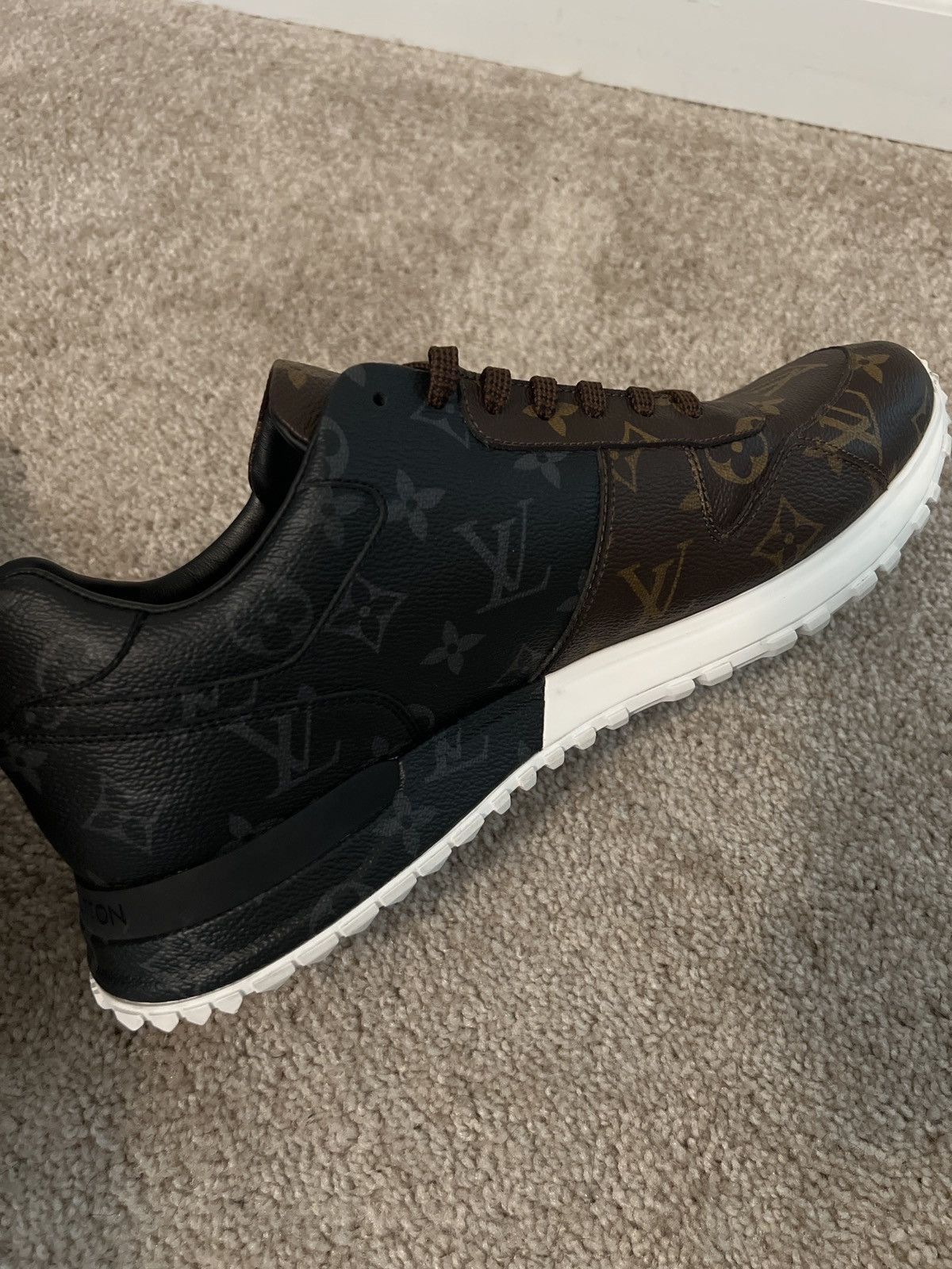 Louis Vuitton LV sneakers casual wear Size US 8.5 / EU 41-42 - 10 Thumbnail