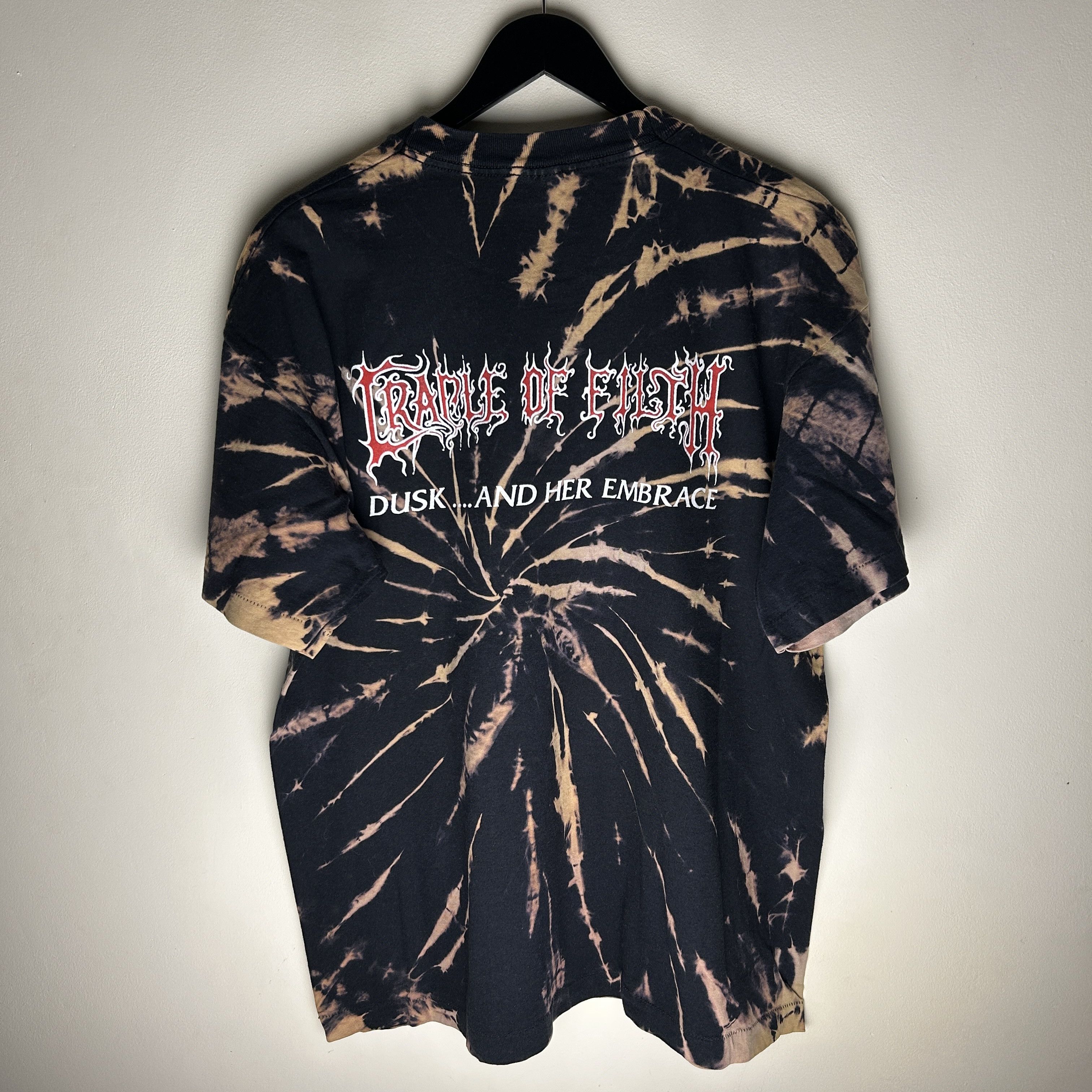 Band Tees Vintage Cradle Of Filth Dusk...and Her Embrace 1996 T-shirt Size US XL / EU 56 / 4 - 2 Thumbnail