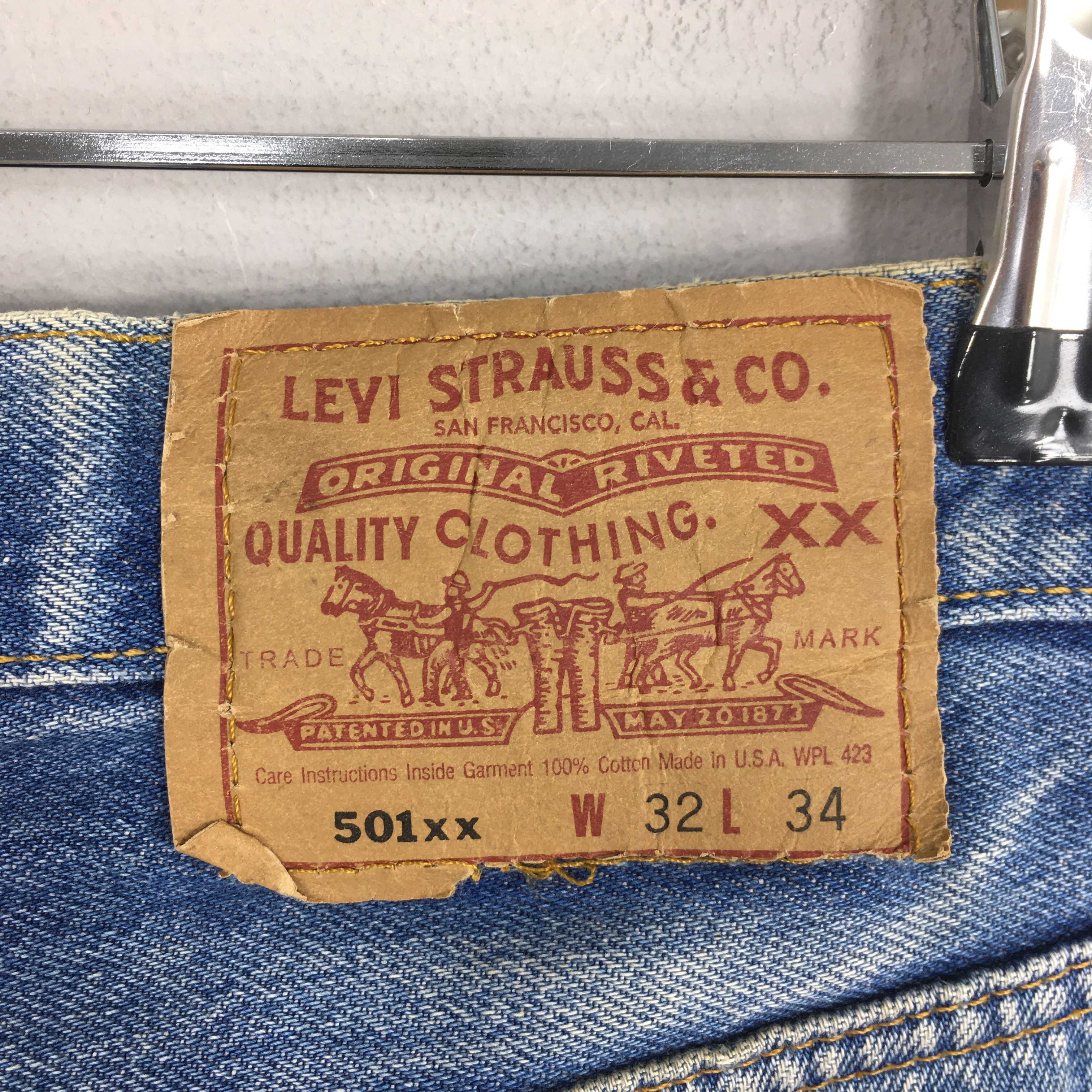 Levi's Size 31x30.5 Vintage 90s Levi's 501 Faded Blue Jeans S19 Size US 31 - 11 Thumbnail