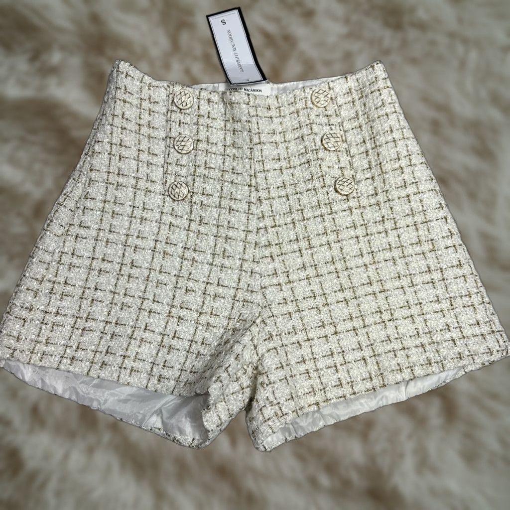 Vintage Goodnight Macaroon Woven Knit Beige Gold Sparkle Shorts High Waist Sz S NWT Size 28" / US 6 / IT 42 - 1 Thumbnail
