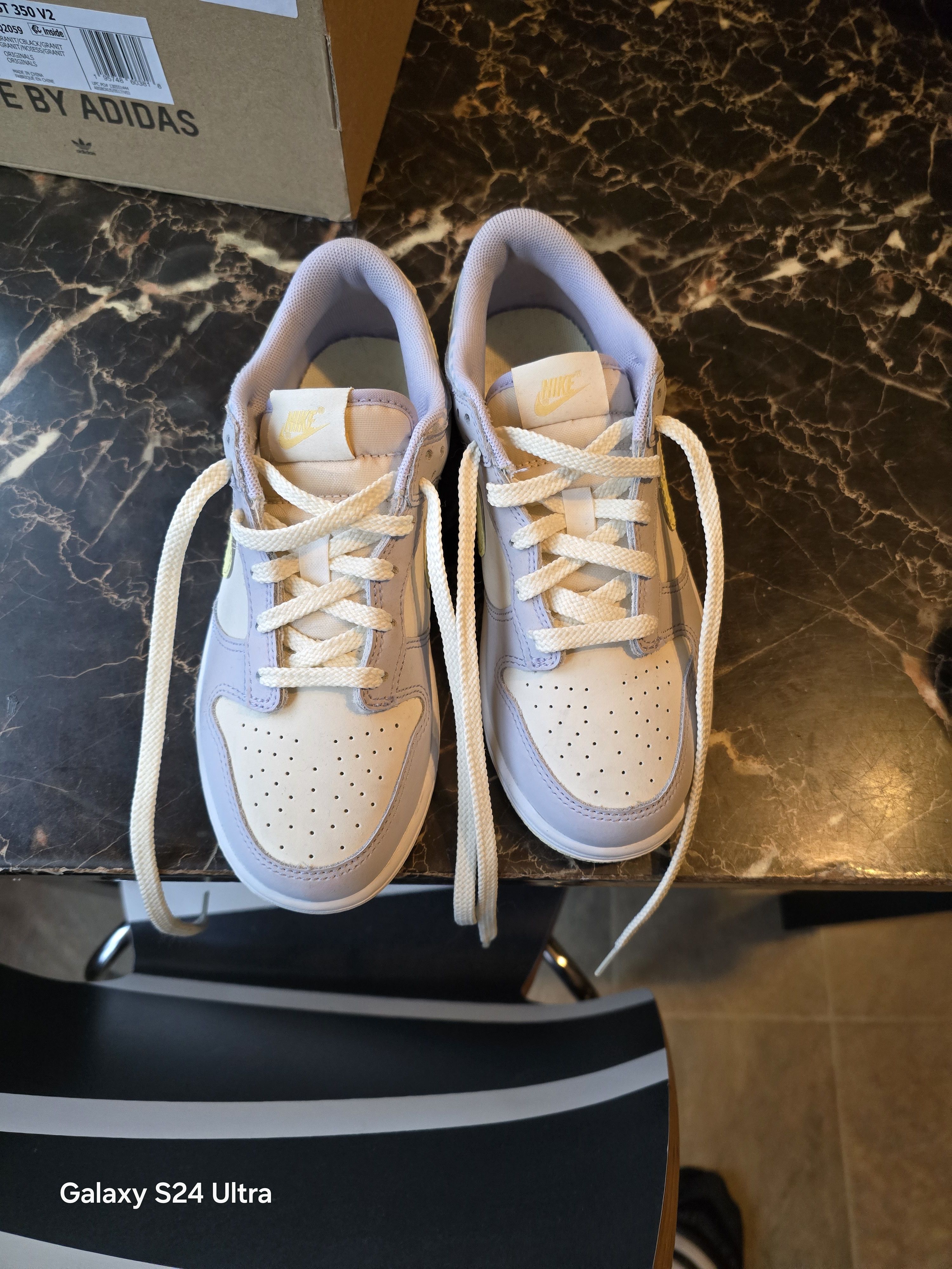 Nike Kids Dunk easter low, read description Size US 5 / EU 37 - 1 Thumbnail