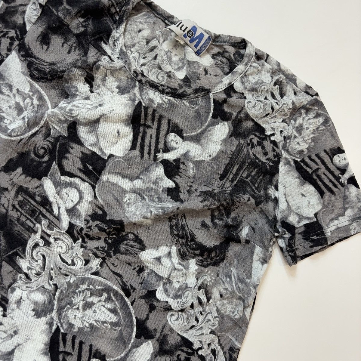 Vintage PRINTED VINTAGE MESH TEE T-SHIRT ANGELS 2000s Size ONE SIZE - 4 Thumbnail