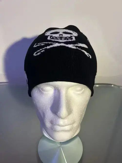 Other Y2K Skull Crossbone Beanie Size ONE SIZE - 3 Thumbnail