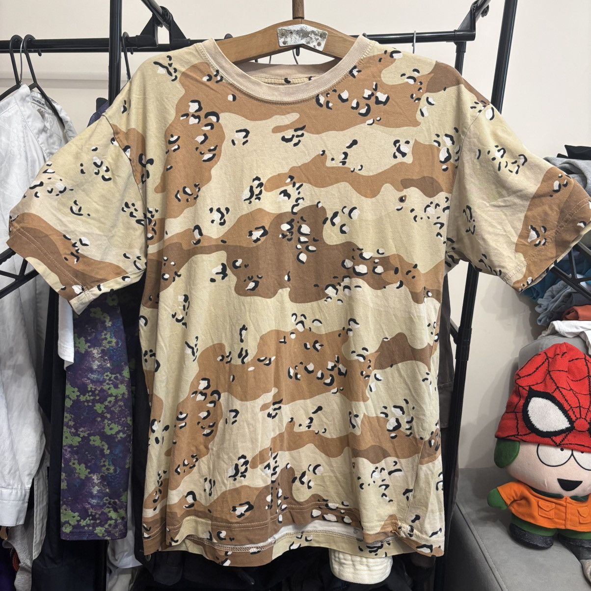 Vintage Vintage 90’s Military Camo Boxy T-Shirt Grunge ERD Punk Size US M / EU 48-50 / 2 - 1 Thumbnail