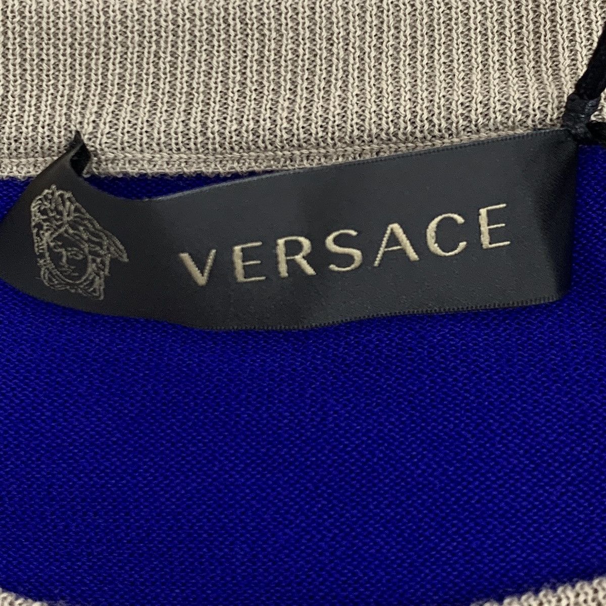 Versace Versace Color-block Medusa Head Long Sleeve Knitwear K26WX Size US M / EU 48-50 / 2 - 4 Thumbnail