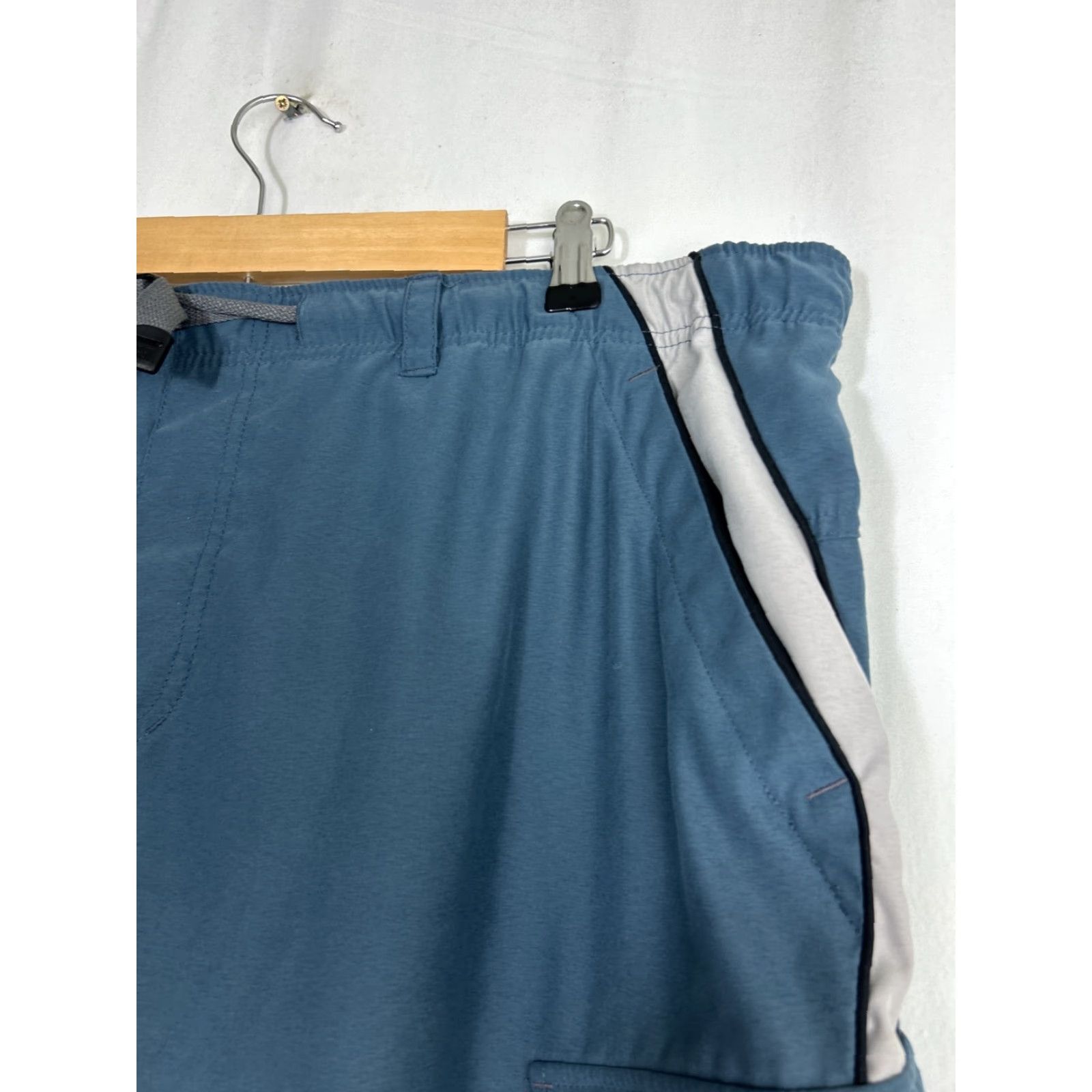 Vintage **Outdoor REI Men’s XL Blue Cargo Belted Shorts** User: Outdoor REI Men’s XL Blue Cargo Belted Shorts Size US 36 / EU 52 - 4 Thumbnail