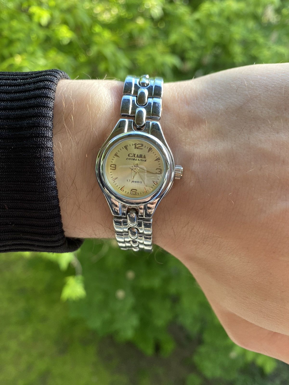 Jewelry × Vintage Stylish Watch - Silver 17 Jewel Design Size ONE SIZE - 3 Thumbnail