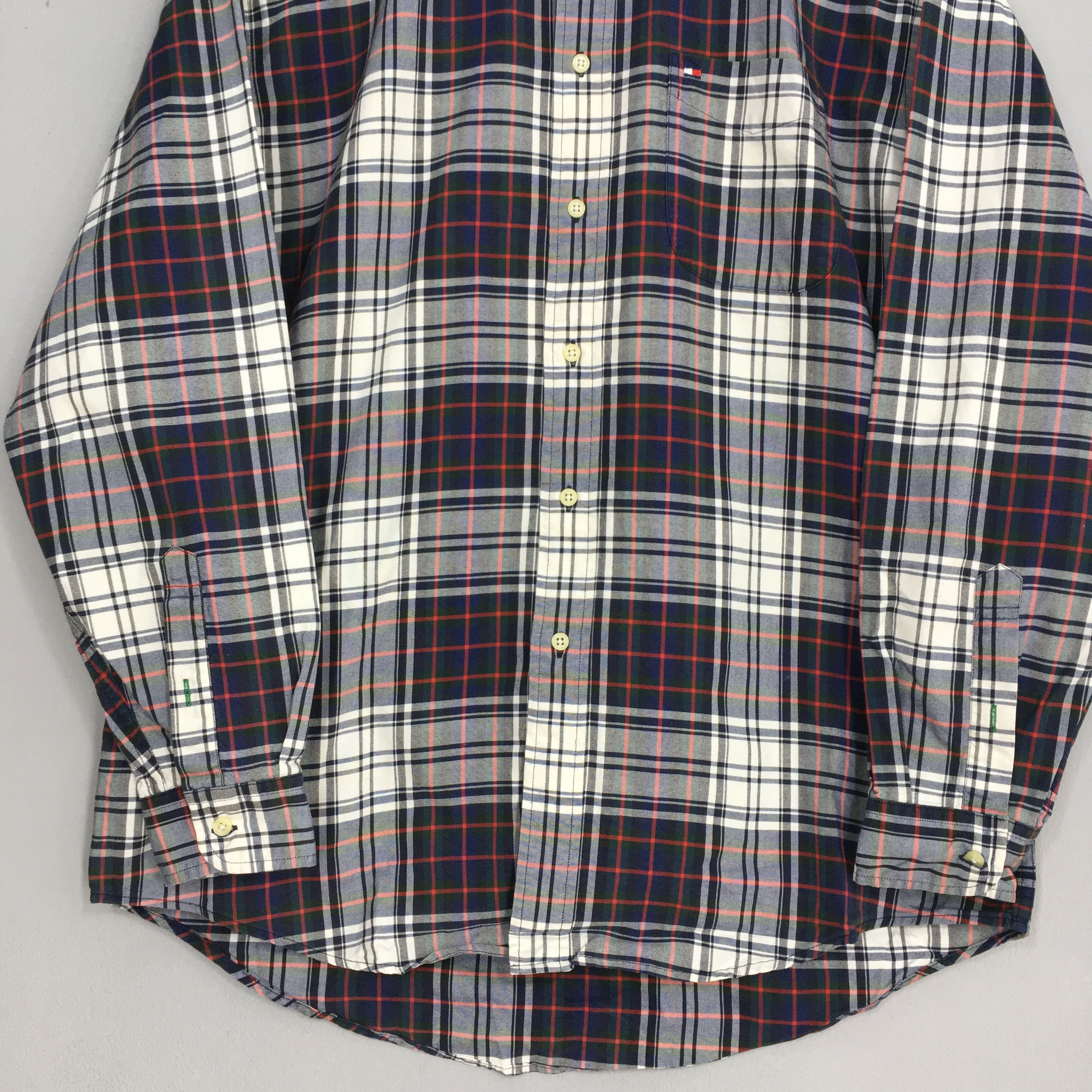Tommy Hilfiger Vintage 90's Tommy Hilfiger Plaid Oxfords Mens Medium Size US M / EU 48-50 / 2 - 3 Thumbnail