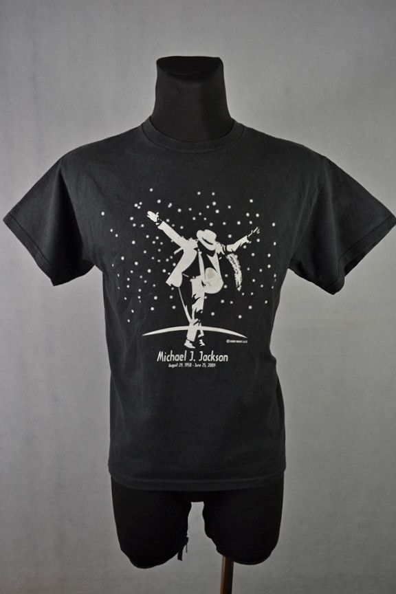 Band Tees × Michael Jackson × Vintage Vintage 2009 Michael Jackson tee M Size US M / EU 48-50 / 2 - 1 Thumbnail