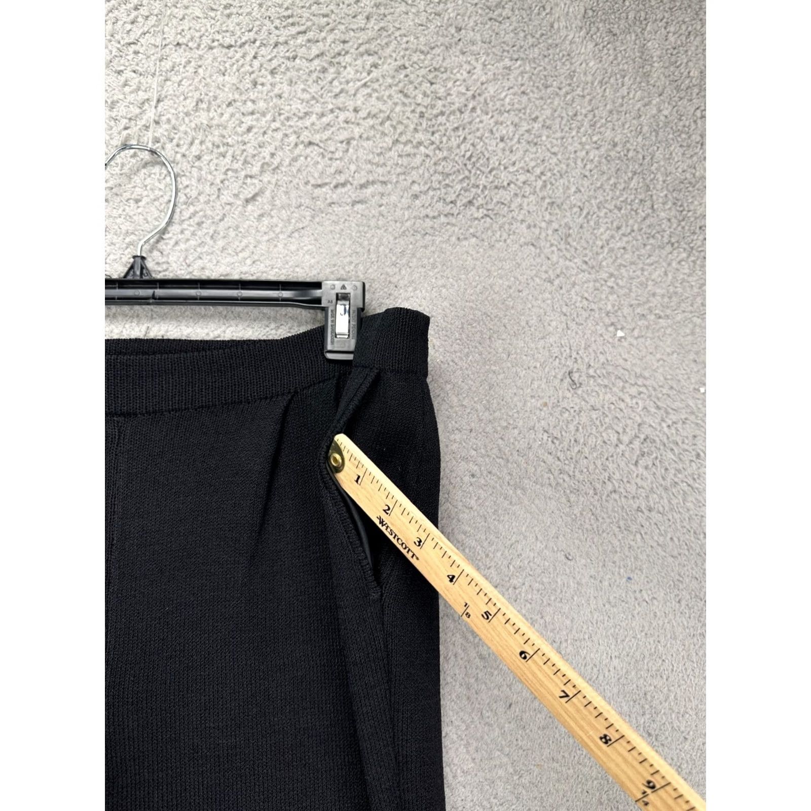 St. John St John Pants Women 6 Black Basic Stretch Knit Jersey Tapered Pull On Pleated Size S / US 4 / IT 40 - 6 Thumbnail