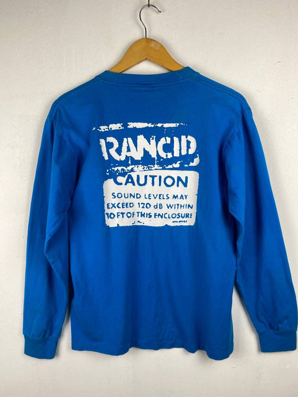 Band Tees vintage rancid longsleeves band tee nice design Size US M / EU 48-50 / 2 - 7 Thumbnail