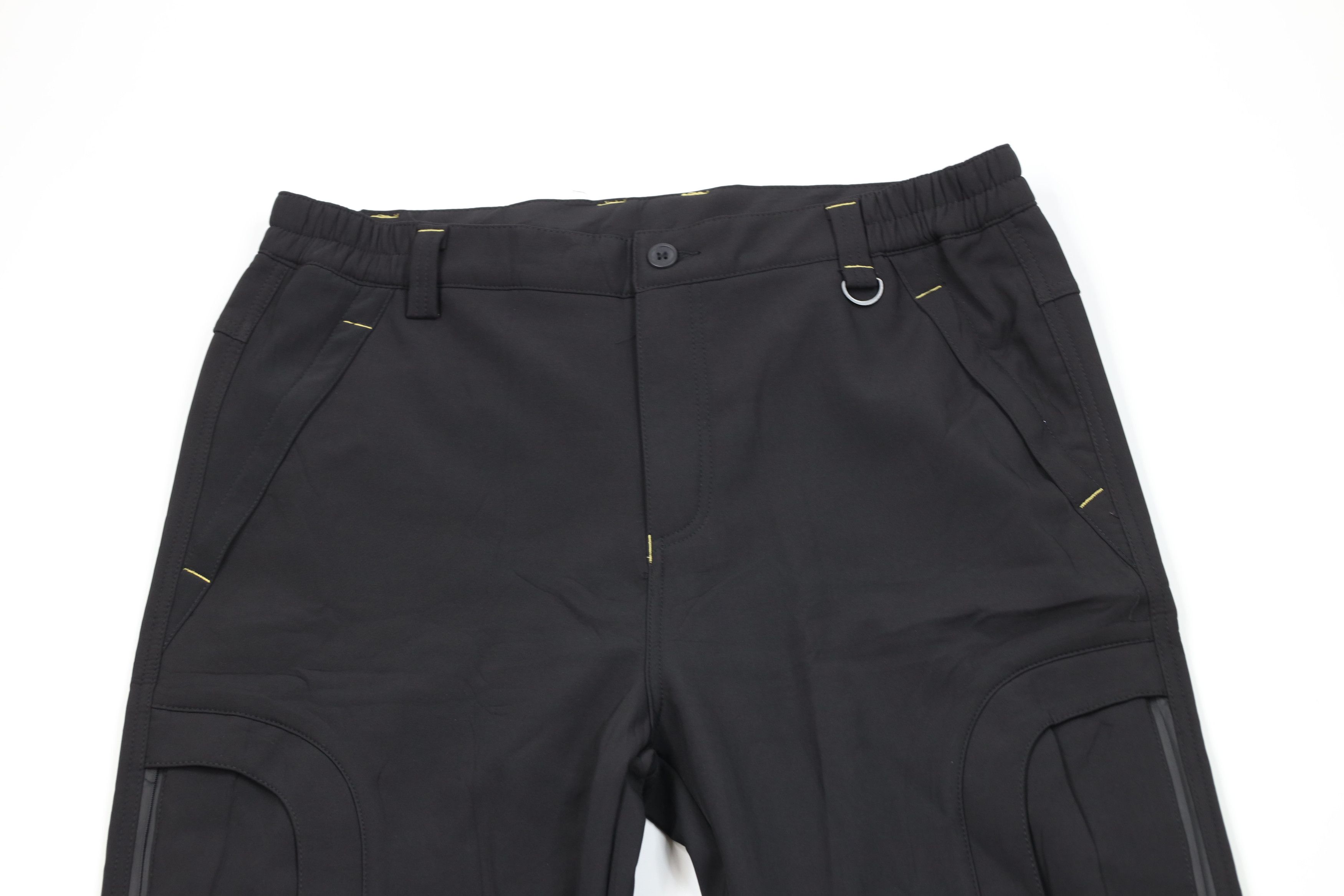 Vintage Vintage Y2K Streetwear Lined Softshell Cargo Pants Black Size US 36 / EU 52 - 2 Thumbnail