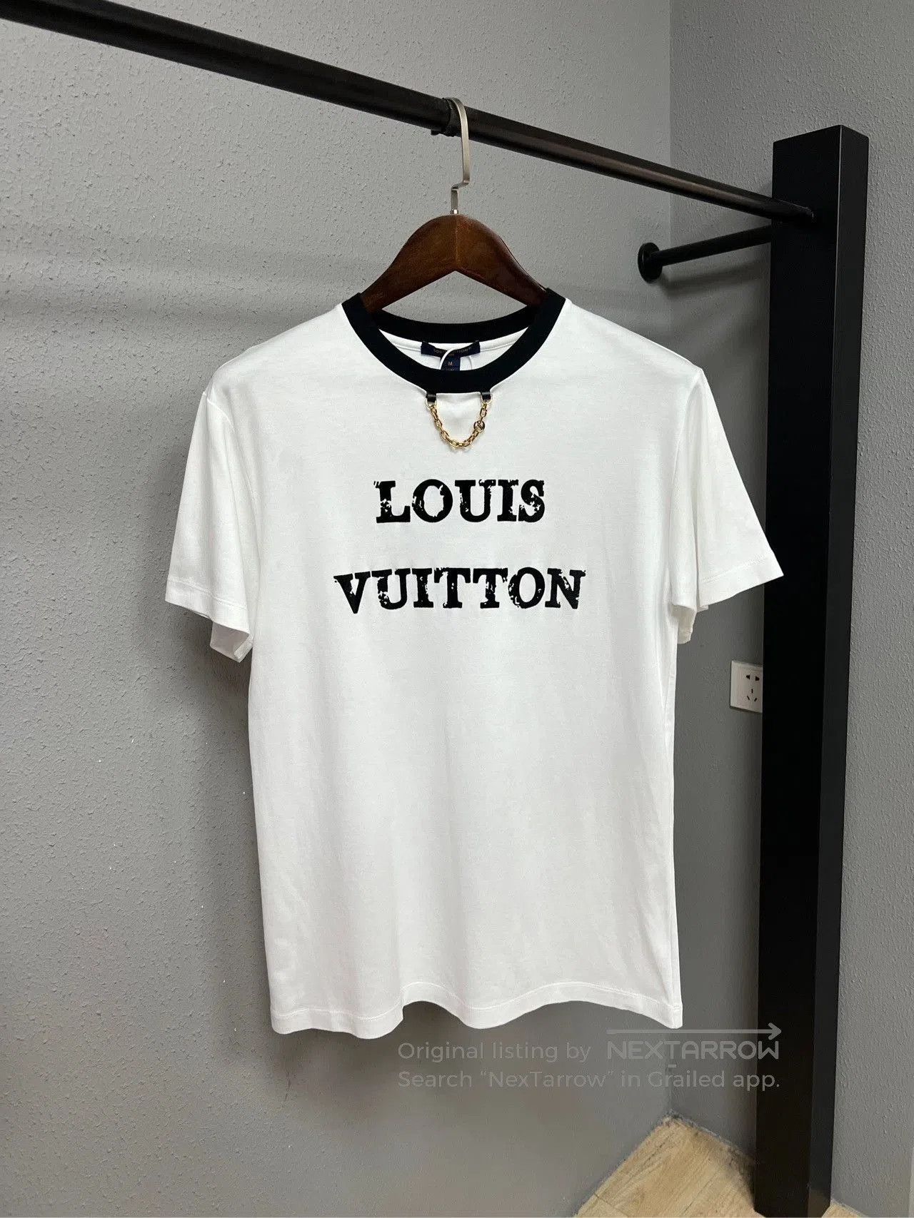 Louis Vuitton Louis Vuitton White Logo Short-Sleeve Tee. Size US M / EU 48-50 / 2 - 1 Thumbnail