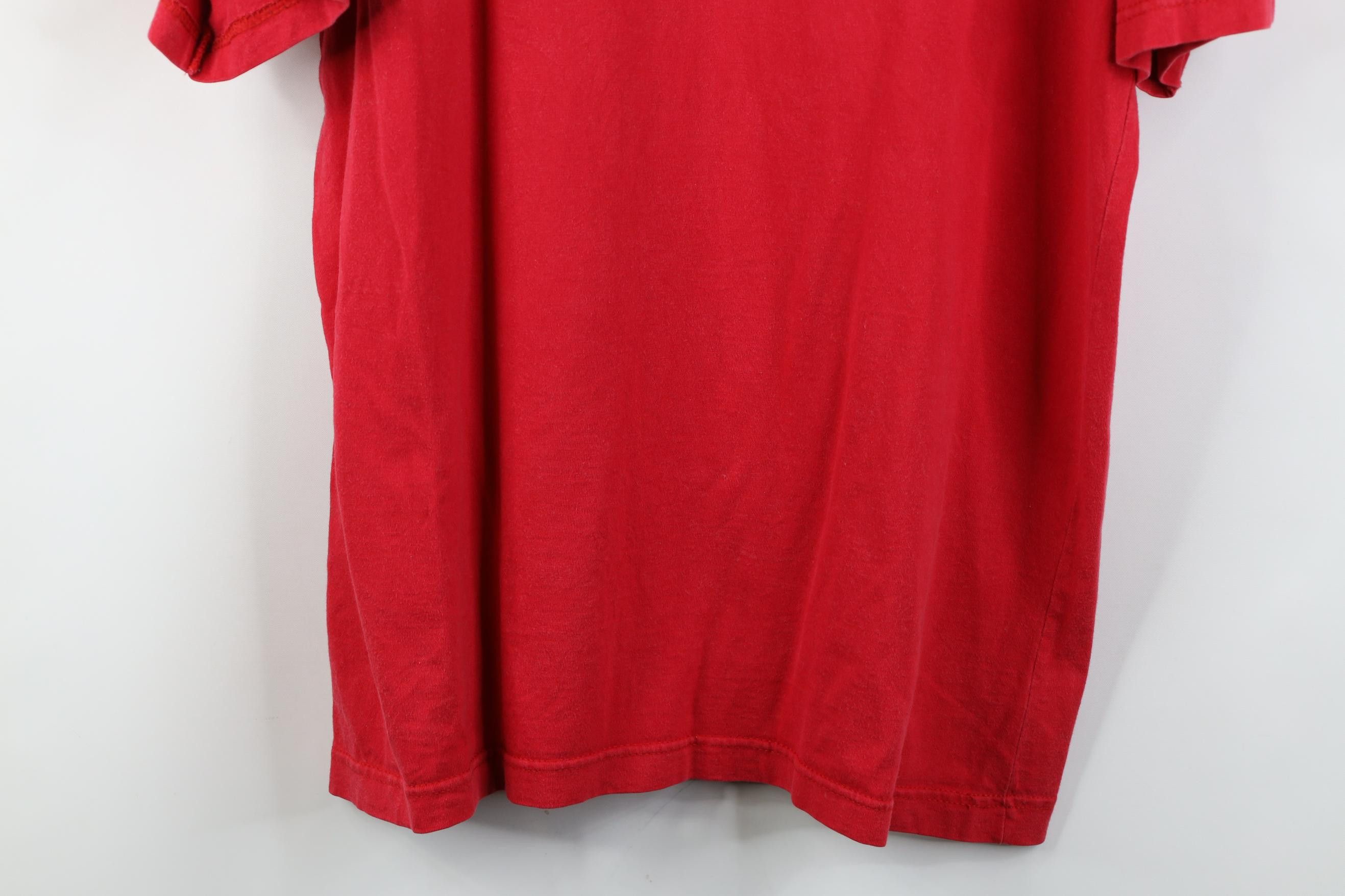 Vintage Vintage 90s Streetwear Paradise Island Wave Tubing T-Shirt Size US L / EU 52-54 / 3 - 13 Thumbnail