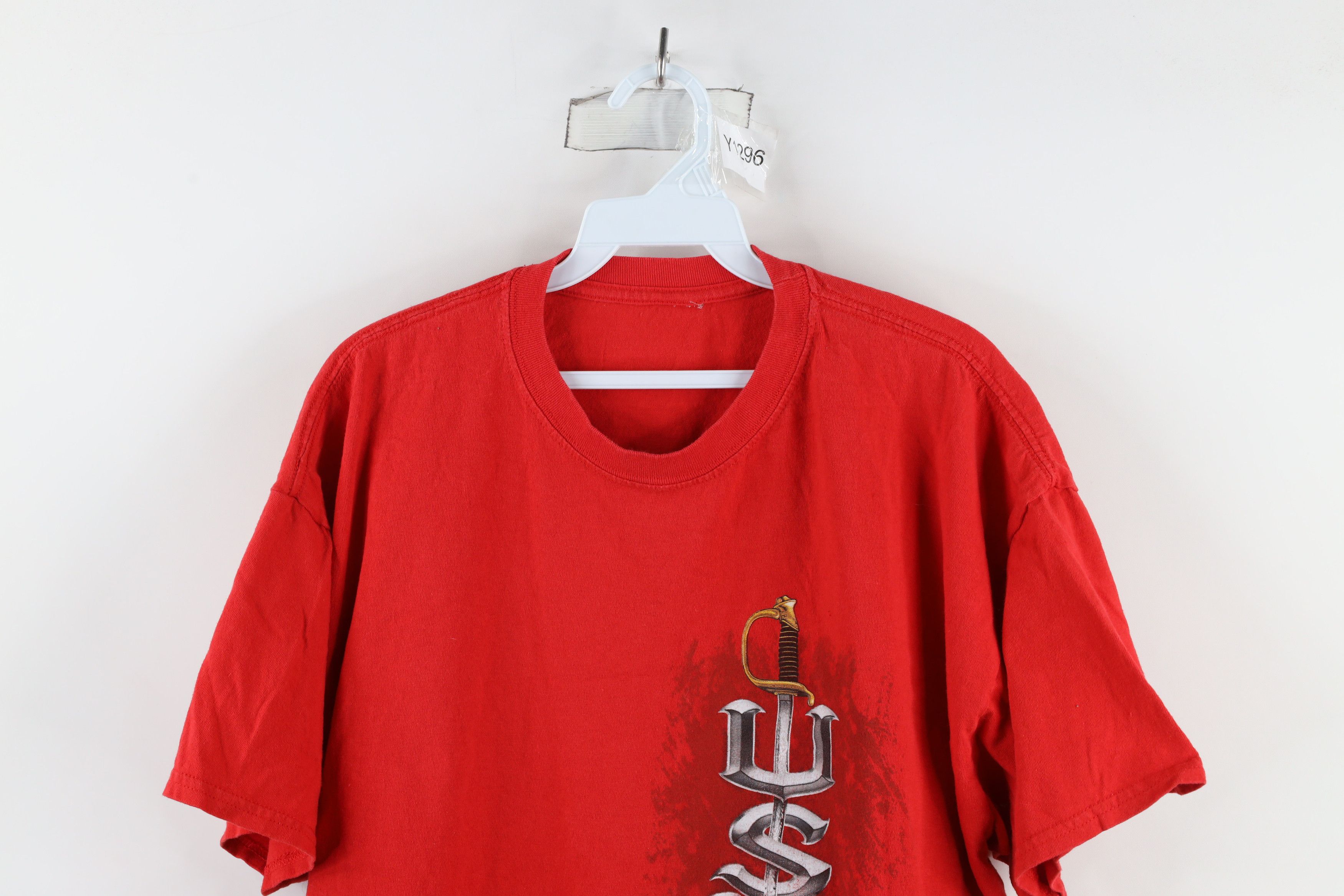 Vintage Vintage 90s Out USMC Marines Iron Sword T-Shirt Red Cotton Size US XL / EU 56 / 4 - 2 Thumbnail