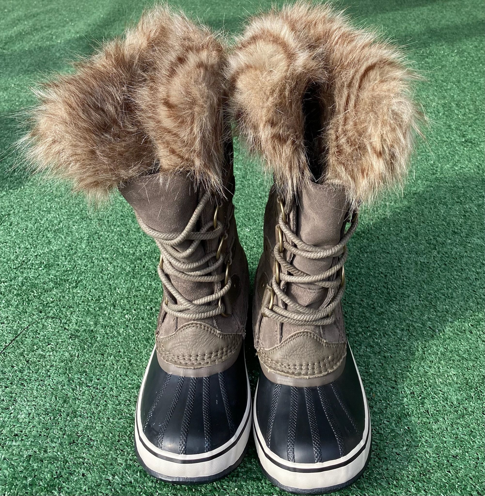 SOREL Sorel Joan Of Arctic Grey Suede Faux Fur Trimmed Boots 7.5 Size US 7.5 / IT 37.5 - 3 Thumbnail