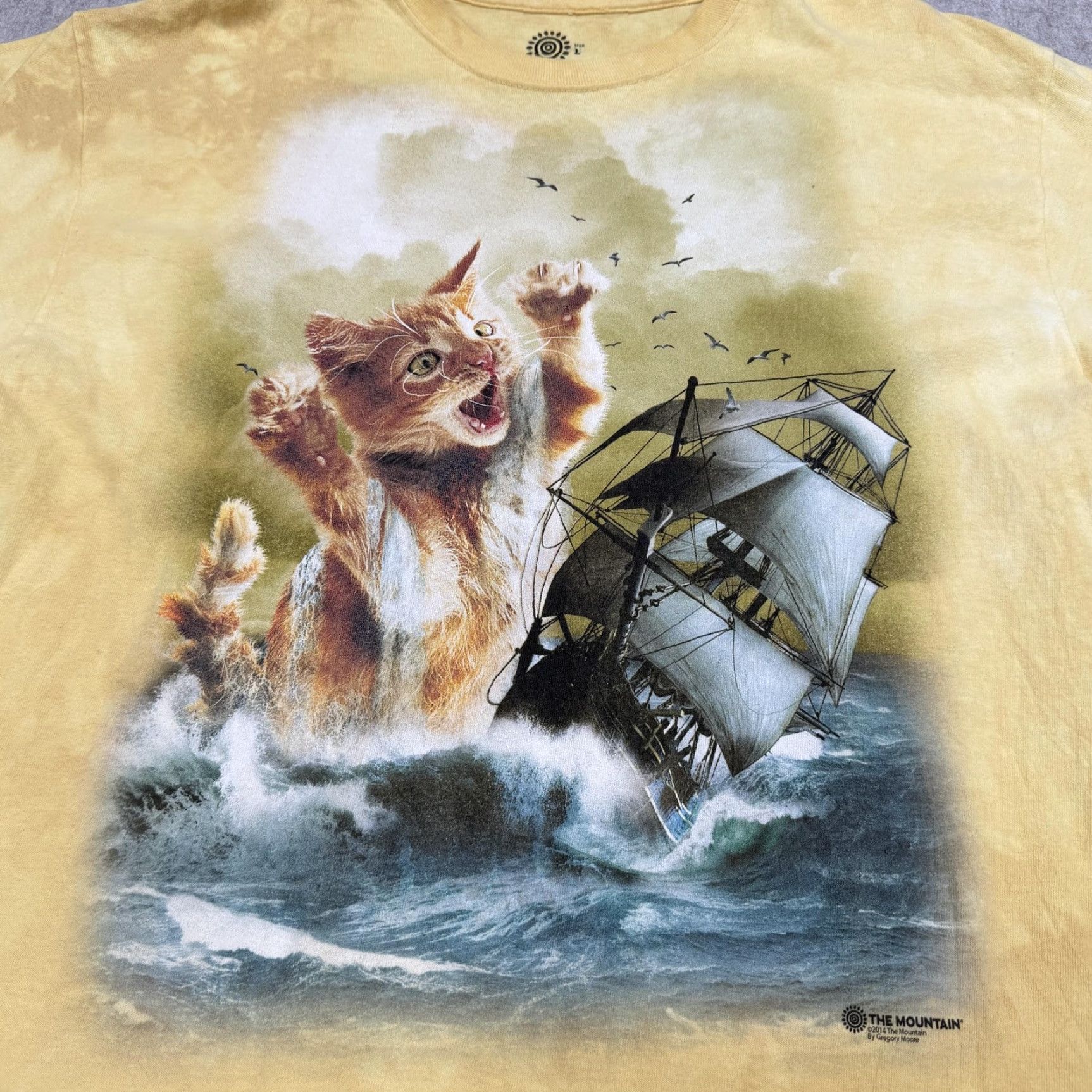 The Mountain The Mountain Shirt Mens Large Yellow Giant Cat Ship Graphic Nautical Fantasy Tee Size US L / EU 52-54 / 3 - 4 Thumbnail