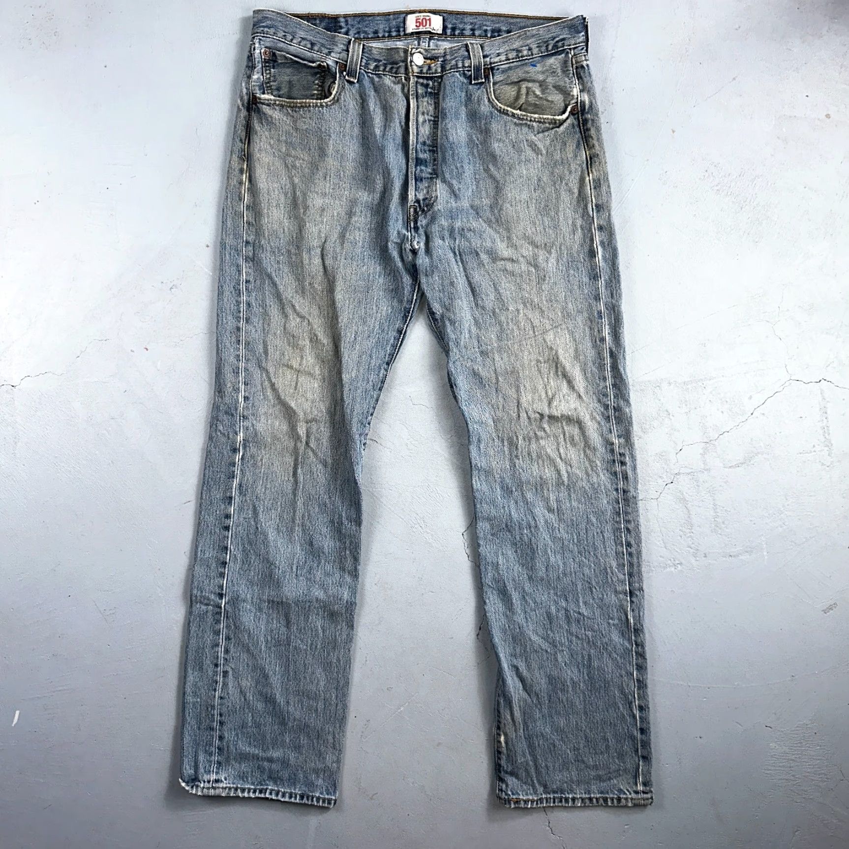 Levi's Levis 501 Jeans Vintage 90s Light Wash Blue Classic Straight Mens Denim 36x34 36x34 Regular 501 Series Shoes? Size US 36 / EU 52 - 2 Thumbnail