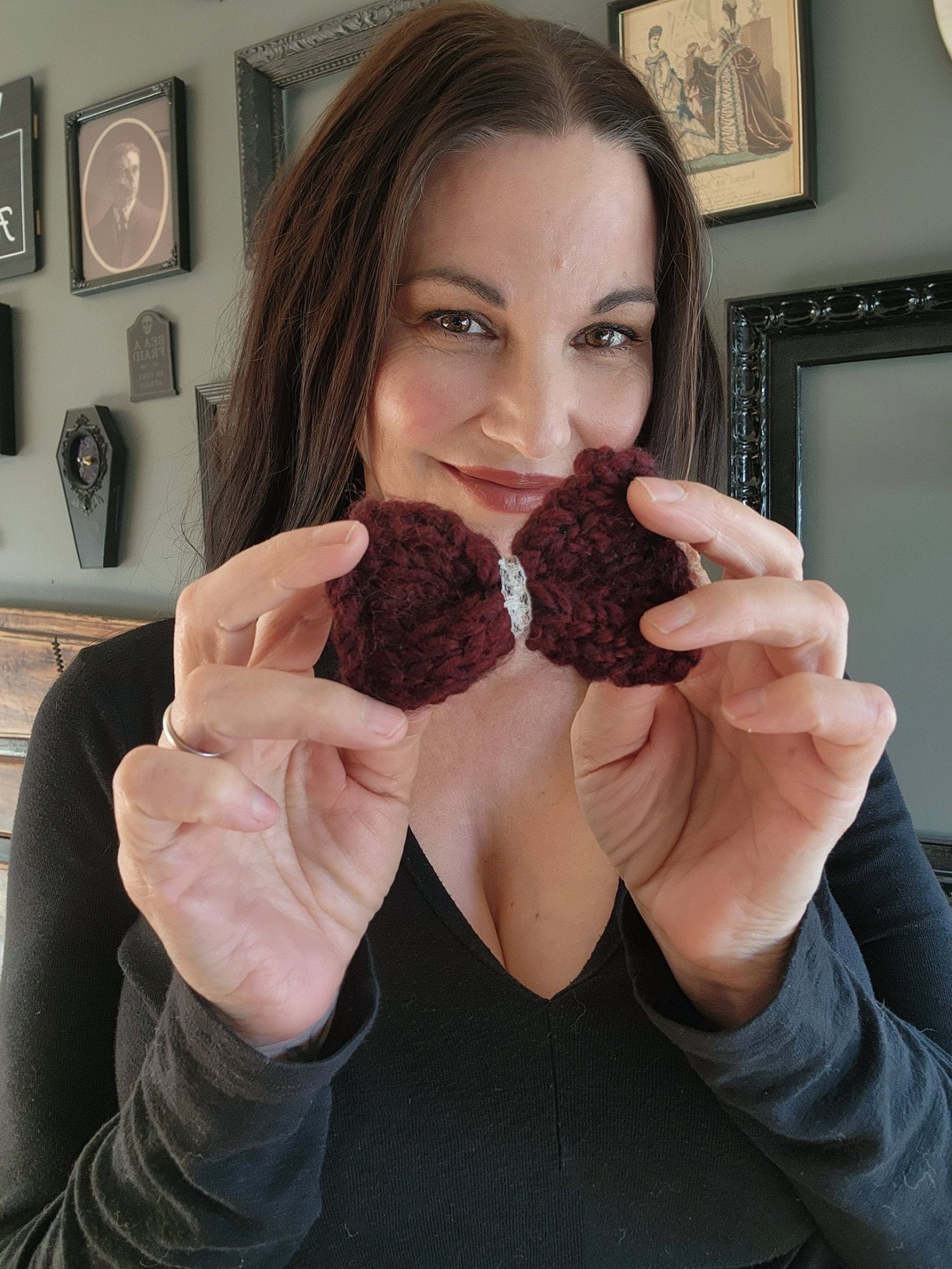 Handmade Hand Knit Hair Bow on Clip, Dark Red with Vintage White Lace Size ONE SIZE - 3 Thumbnail