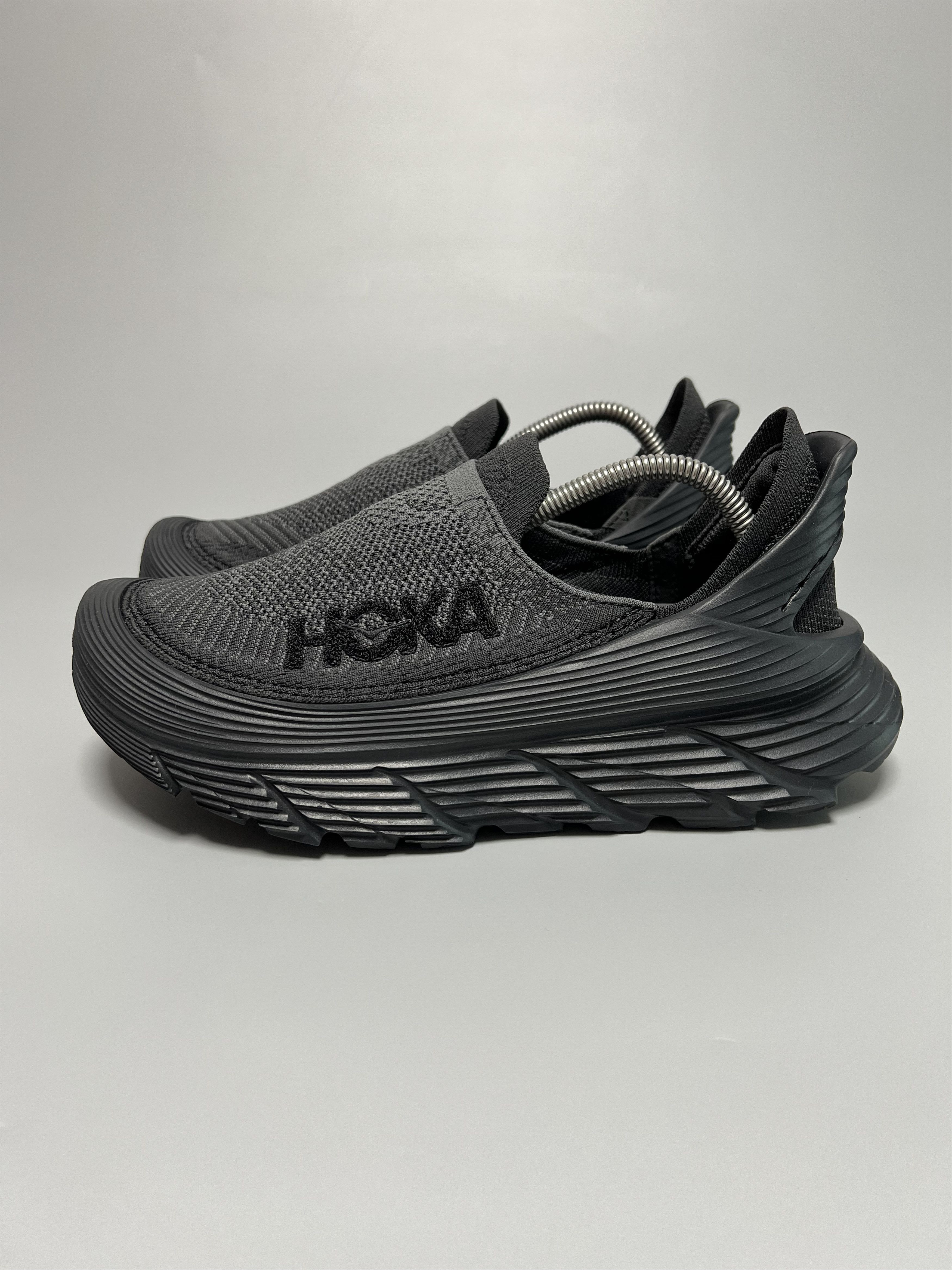 Hoka Hoka One One U Restore TC Unisex Sneakers 1134532-BBLC Size US 8 / EU 41 - 2 Thumbnail