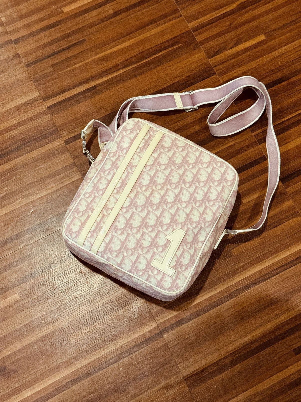 Dior Vintage - Dior Trotter Pink Monogram Slingbag Size ONE SIZE - 1 Thumbnail