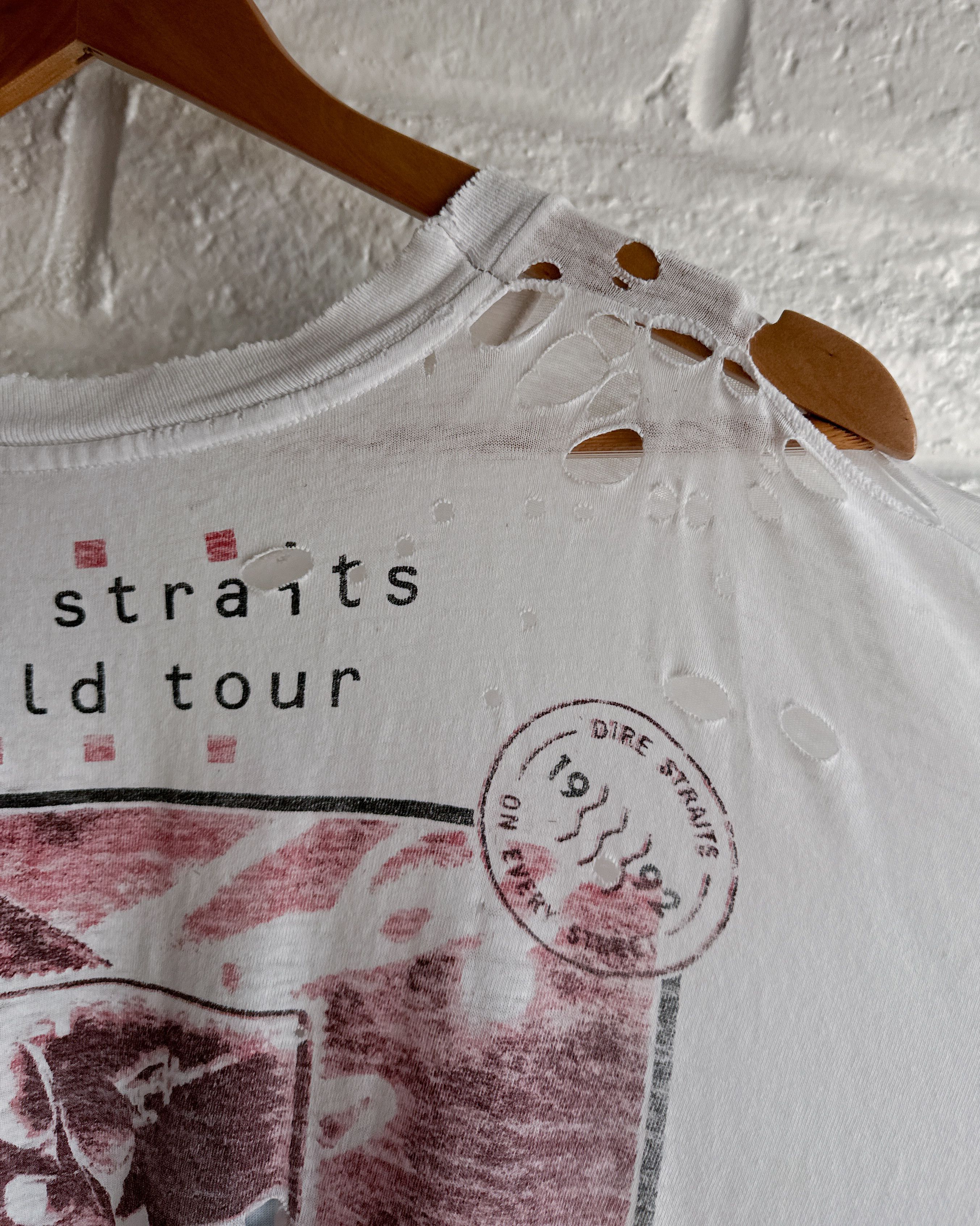 Vintage Vintage 90s Dire Straits T Shirt XL Thrashed Threadbare Size US XL / EU 56 / 4 - 7 Thumbnail