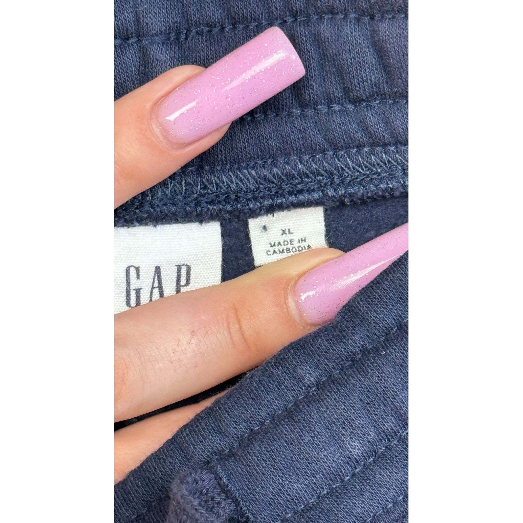 Gap GAP Men's/Unisex Classic Logo Fleece Shorts – Navy Blue – Si Size US 36 / EU 52 - 8 Thumbnail