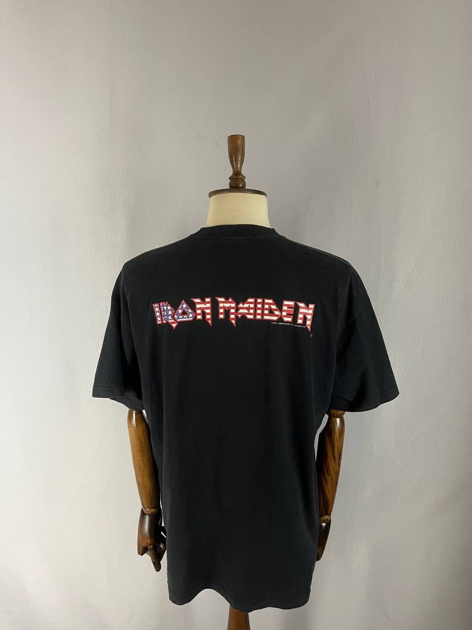Iron Maiden Iron Maiden Tee T Shirt Vintage 2001 American Size US XL / EU 56 / 4 - 8 Thumbnail