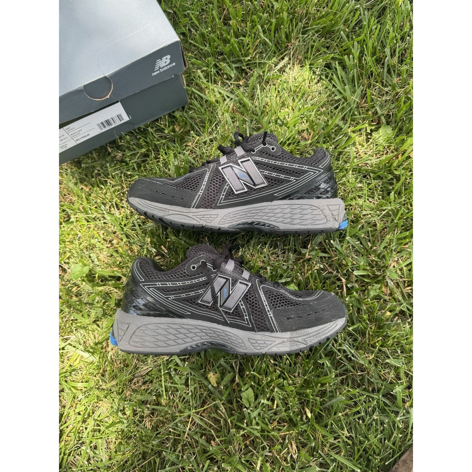 New Balance New Balance 1906r Black Blue Size 6.5 Men’s / 8 Women’s Size US 6.5 / EU 39-40 - 2 Thumbnail