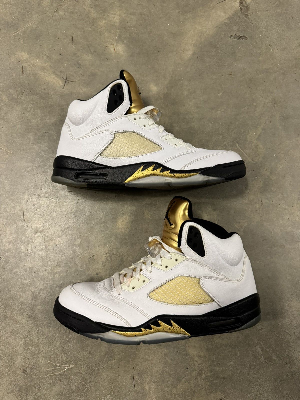 Jordan Brand Jordan 5 Retro Olympic Gold Medal Size 11.5 Size US 11.5 / EU 44-45 - 2 Thumbnail