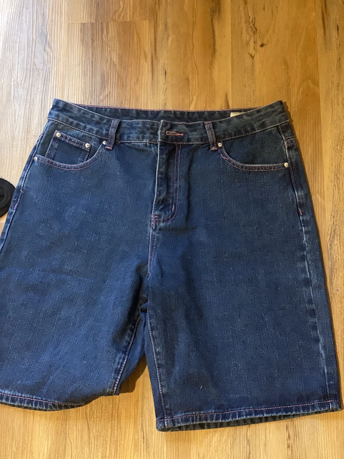 Japanese Brand black/pink street wear jorts Size US 34 / EU 50 - 1 Thumbnail