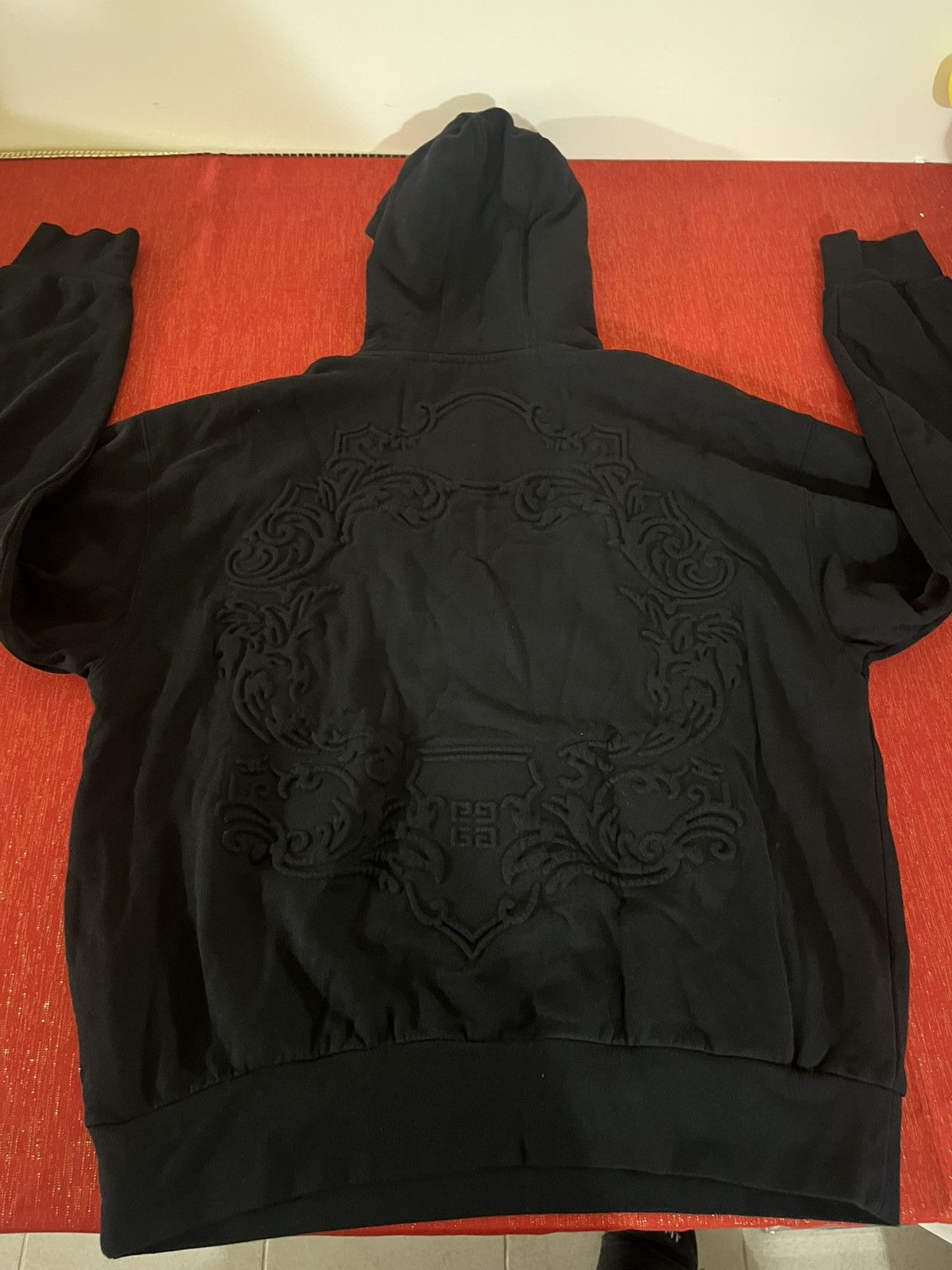 Givenchy Givenchy Embossed Logo Hoodie Sz XL Size US XL / EU 56 / 4 - 11 Thumbnail