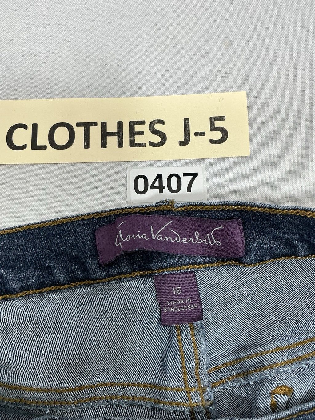 Gloria Vanderbilt Woman's Gloria Vanderbilt Amanda Bootcut Blue Jeans Size 16 Size 38" / US 16 / IT 52 - 3 Thumbnail