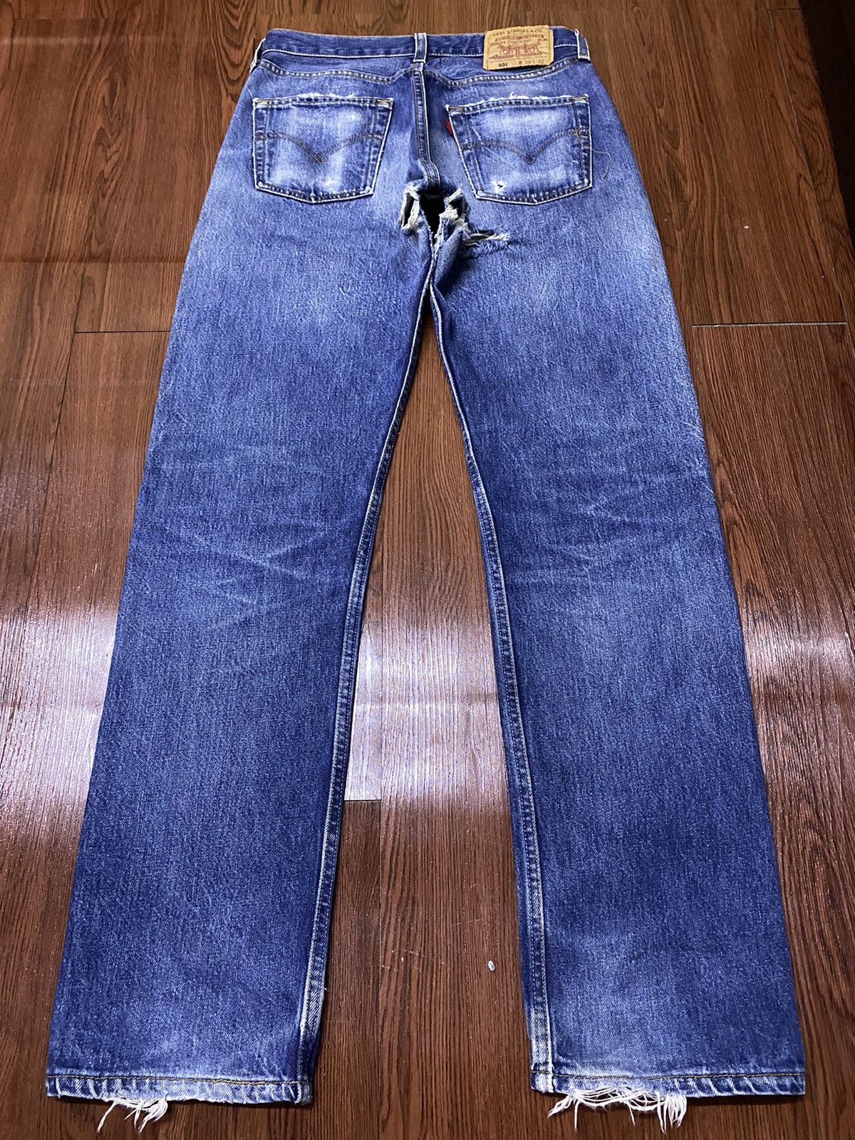 Levi's Vintage 90s Levi’s 501 Thrashed Destroyed Jeans Size US 30 / EU 46 - 2 Thumbnail