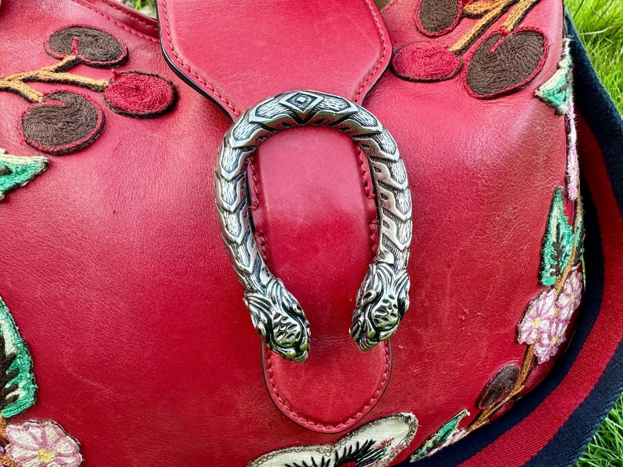 Gucci Authentic Gucci Dionysus Embroidered Leather Medium Hobo Bag Size ONE SIZE - 8 Thumbnail