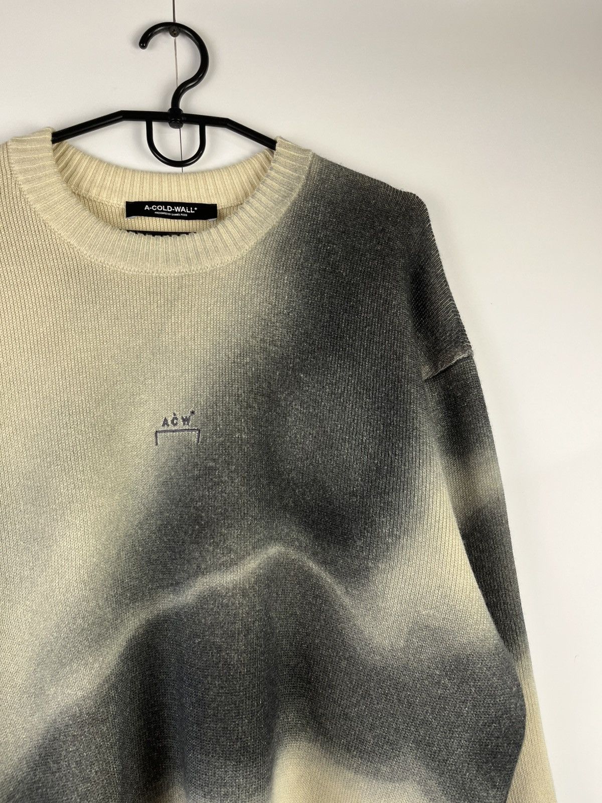 A-COLD-WALL* A-COLD-WALL* Gradient Merino Wool Crewneck Bone Sweater Size US M / EU 48-50 / 2 - 3 Thumbnail