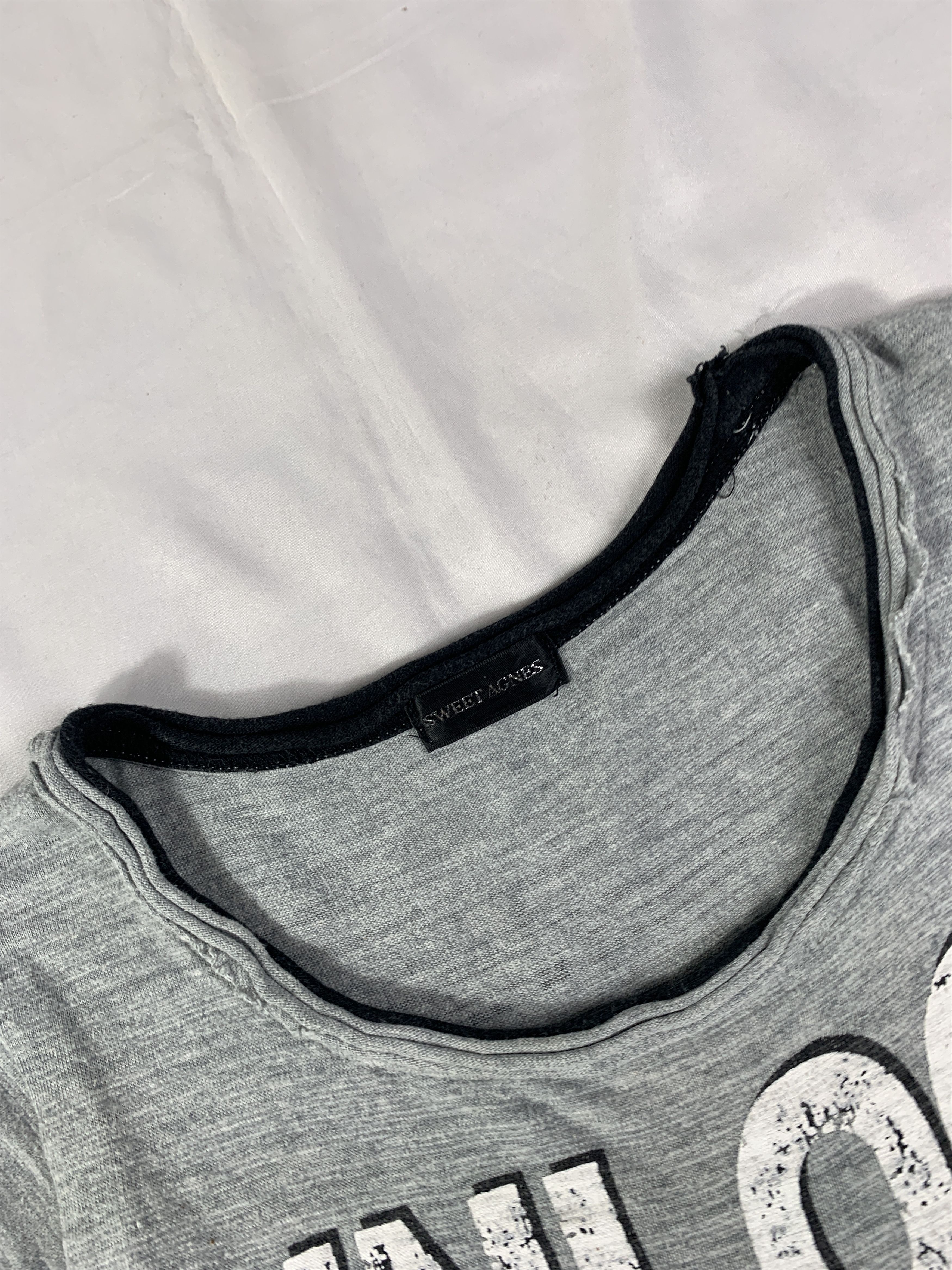 Japanese Brand 2000s Sweet Agnes Gray Peace Quotes Tee (S) Size S / US 4 / IT 40 - 8 Thumbnail