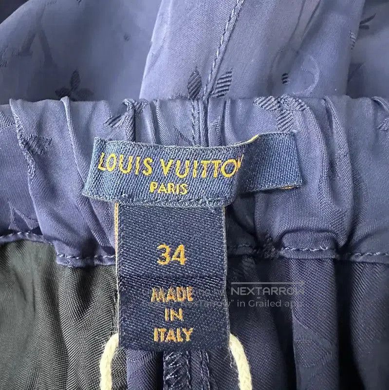 Louis Vuitton Louis Vuitton Women's Casual Silk Pants . Size 22" - 3 Thumbnail