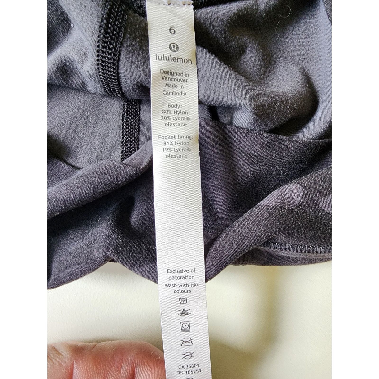 Lululemon Lululemon Athletica Gray Camo Leggings womens 6 Size 28" / US 6 / IT 42 - 3 Thumbnail