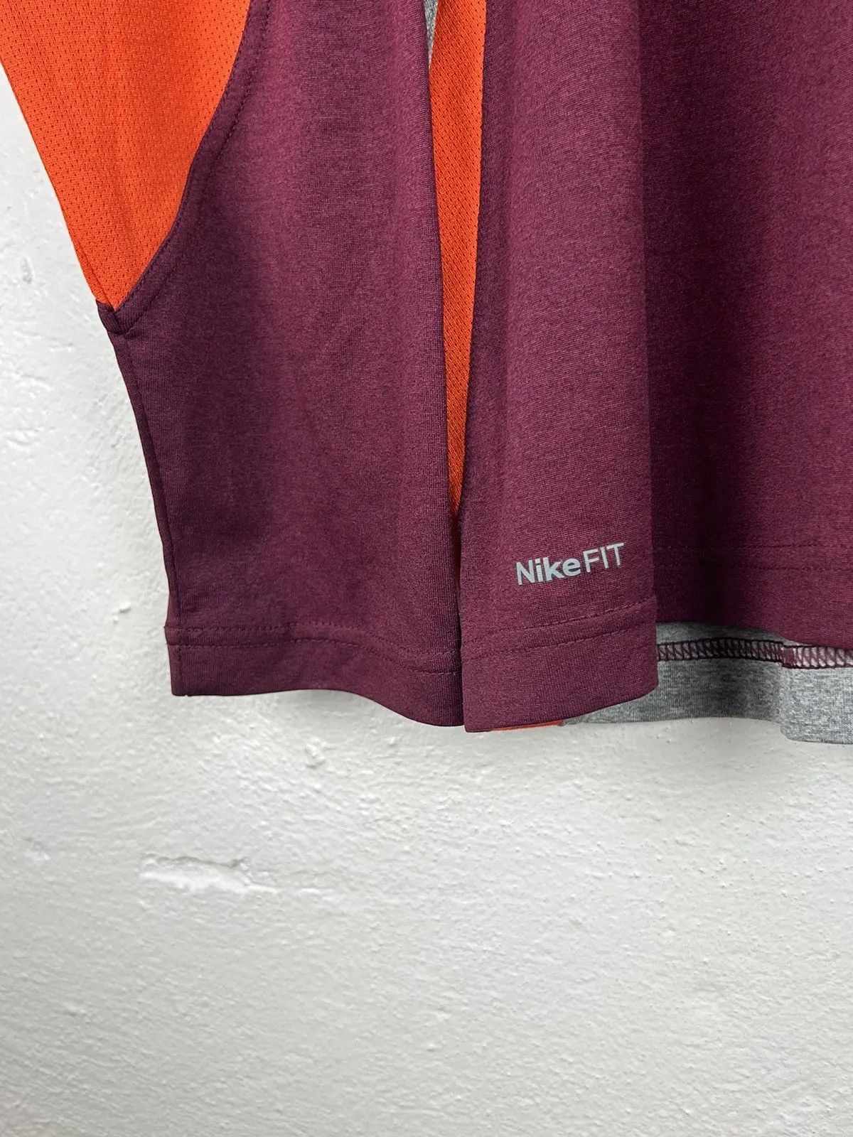 NFL 00s Vintage Nike Virginia Tech VT Sportswear Long Sleeve Size US S / EU 44-46 / 1 - 5 Thumbnail