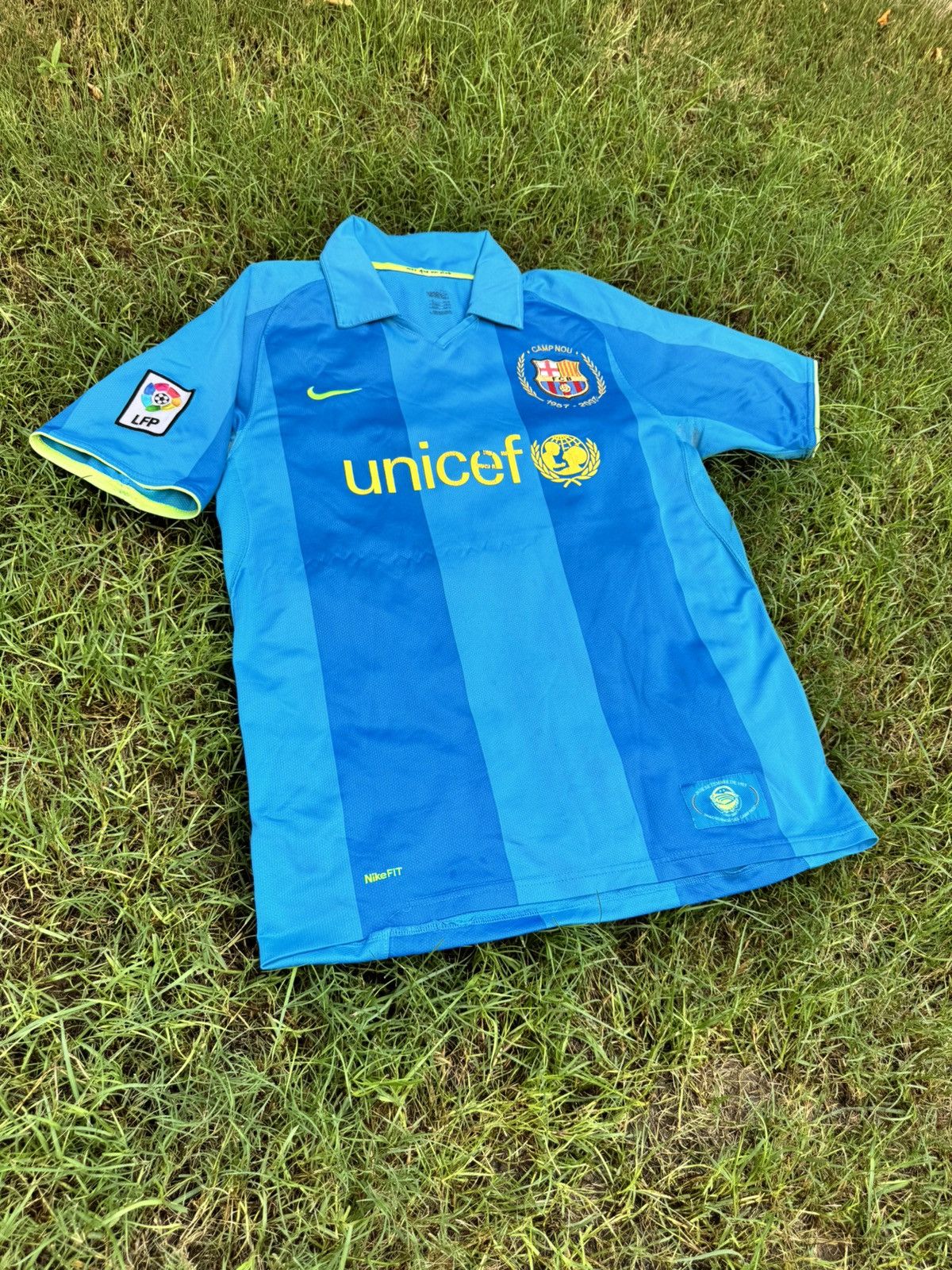 Nike T-shirt Barcelona Away Football Shirt Jersey 2007 2008 Nike Size US L / EU 52-54 / 3 - 3 Thumbnail